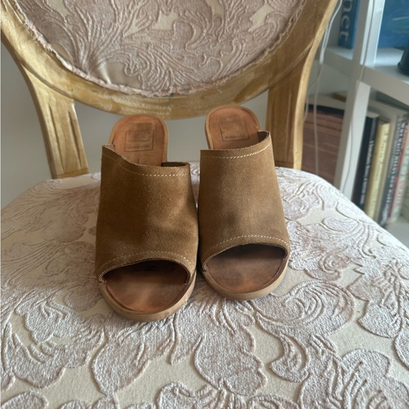 Dolce Vita Alycia Suede Mule Heel - Picture 3 of 7